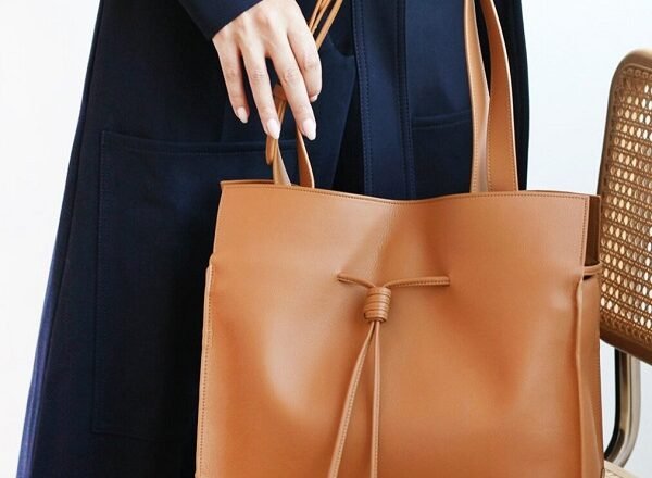 9 Vegan Bags & Purses That Prove You Don’t Need Leather To Be Stylish