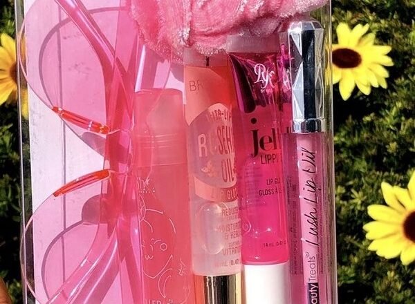 Wonderful Facts about Lip Gloss Boxes 2022