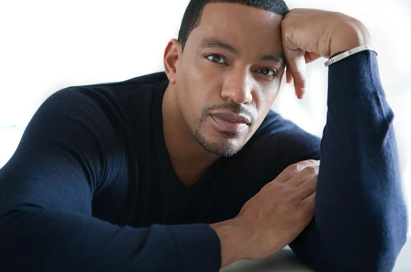 Is Laz Alonso Gay
